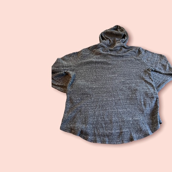 Any 4 tops for ✨$30! Bundle and send $30 offer!
Arizona, size Large hoodie. - Picture 2 of 3